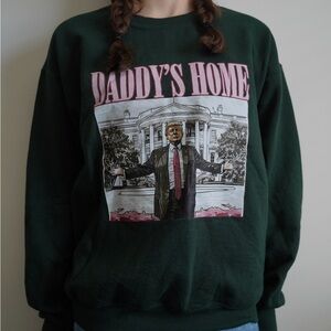 Green Graphic Sweatshirt